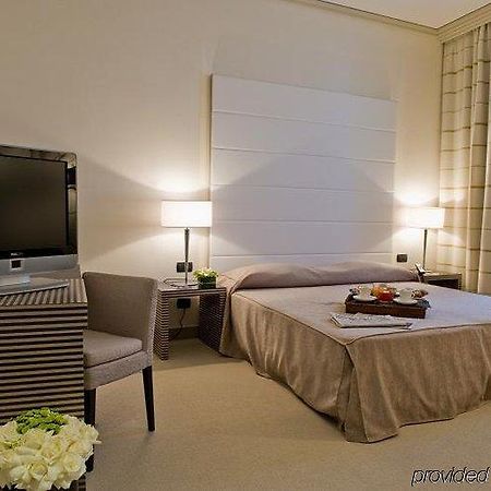 H2C Hotel Napoli Oda fotoğraf